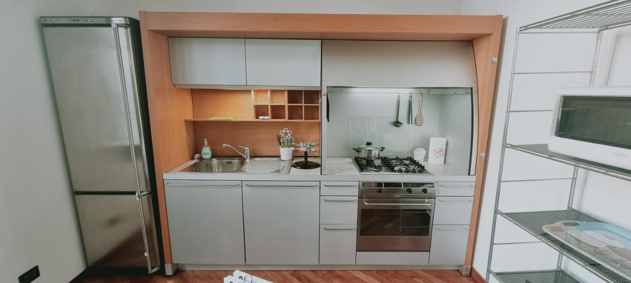 Crociali Apartment Bologna Bagian luar foto