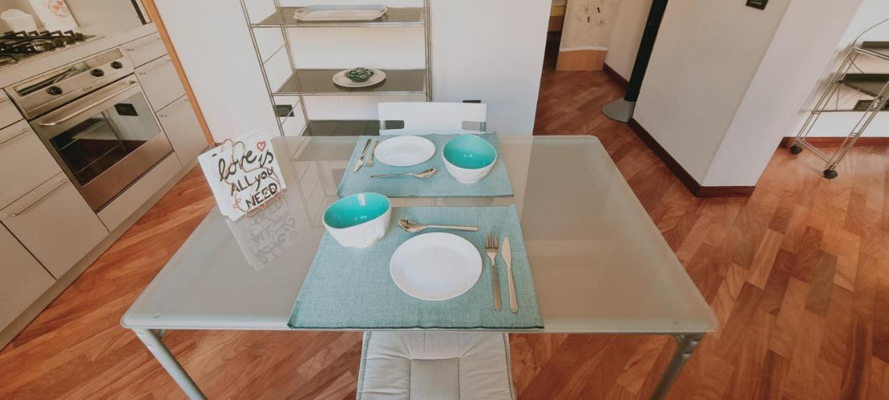 Crociali Apartment Bologna Bagian luar foto