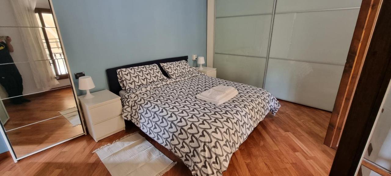 Crociali Apartment Bologna Bagian luar foto